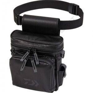 DAIWA LIGHT GAME POUCH (B) BLACK
